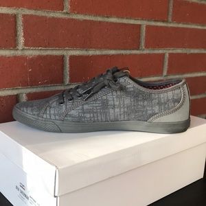 Grey Sneakers: Ben Sherman Style: Connell Lo.